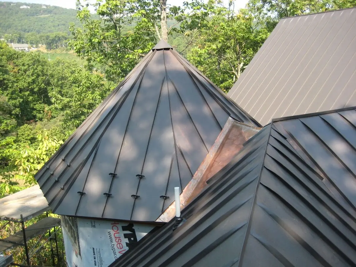 Professional Gutter Cleaning by Craftsman Roofing in North Central Industrial
